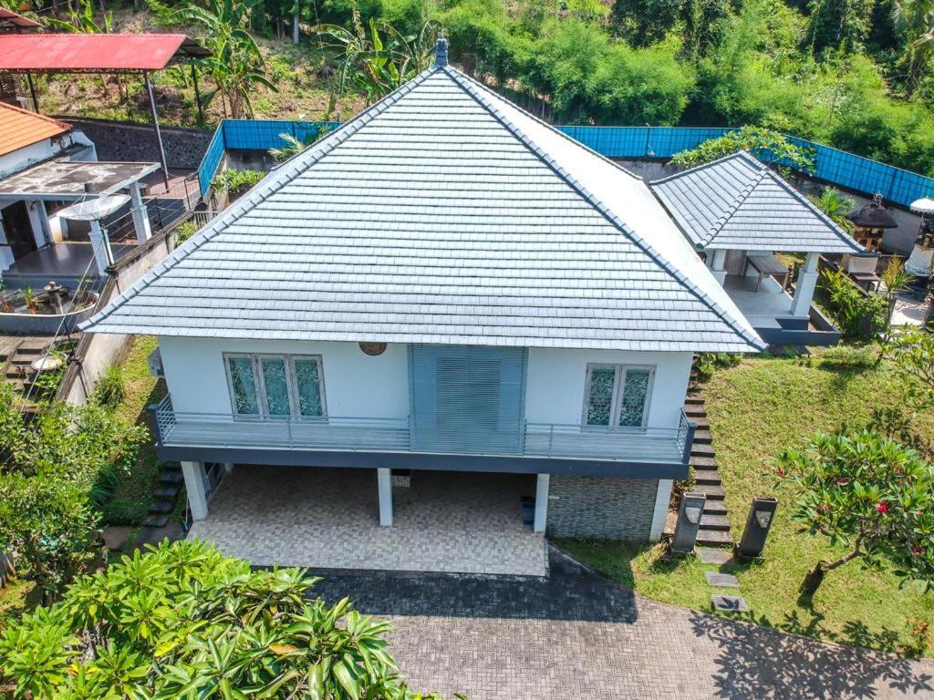 Araminth Private House *