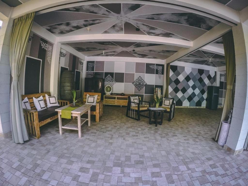 Araminth Private House * Lovina Beach